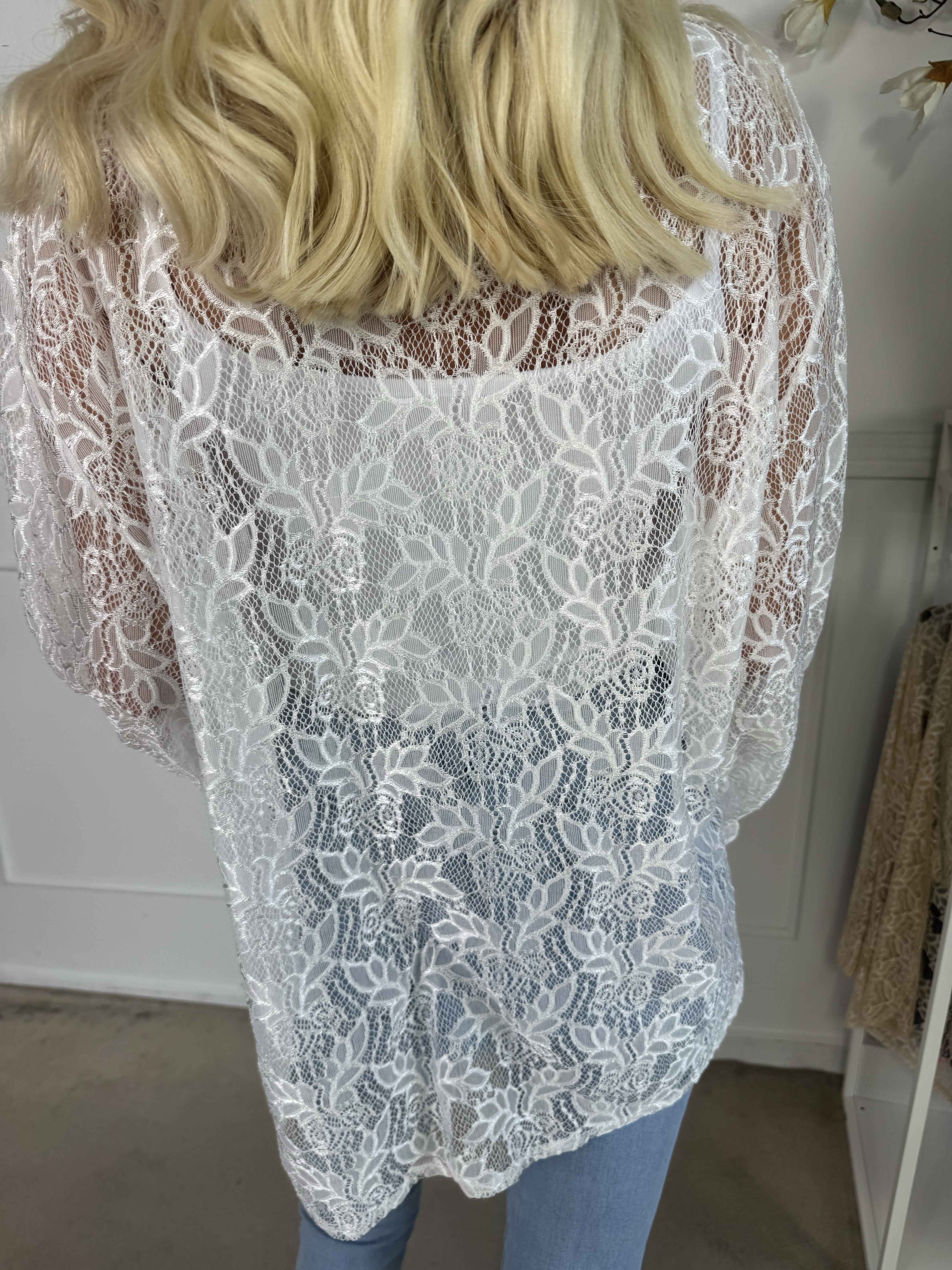 Sigga - Fin kofta i spets